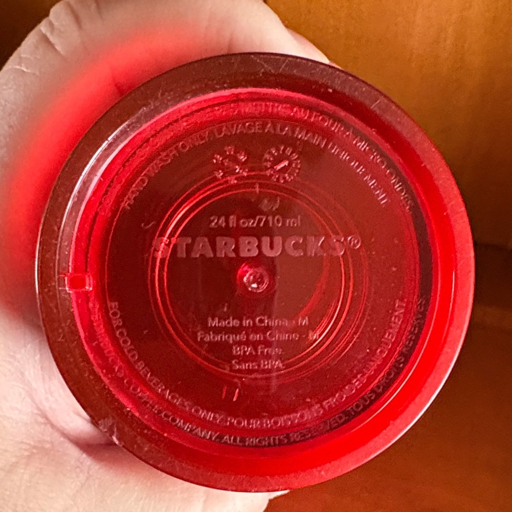 Starbucks Valentine's Tumbler Embossed Hearts 2019 EUC 24fl oz with straw - Picture 5 of 12